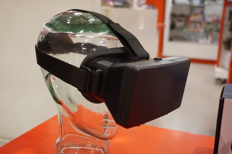 VR headset